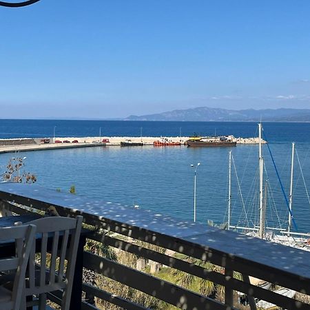 Karnagio Rooms Kyparissia Buitenkant foto